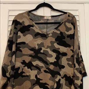 NWOT CHIC SOUL Top